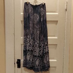 Roz & Ali navy patterned skirt